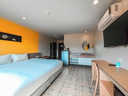 Recenta Suite Phuket Suanluang