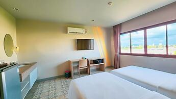 Recenta Suite Phuket Suanluang