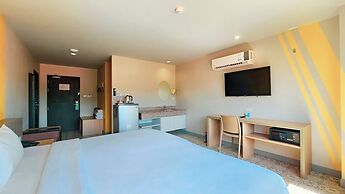 Recenta Suite Phuket Suanluang