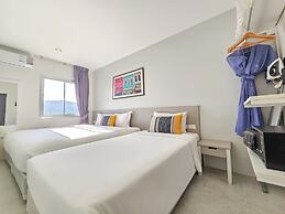 Recenta Suite Phuket Suanluang