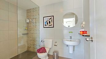 Recenta Suite Phuket Suanluang