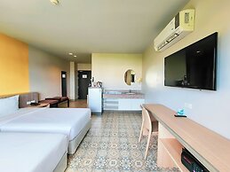 Recenta Suite Phuket Suanluang