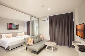 Recenta Suite Phuket Suanluang