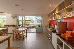 Recenta Suite Phuket Suanluang