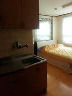 Hwaseong Guest House - Hostel