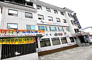Hwaseong Guest House - Hostel
