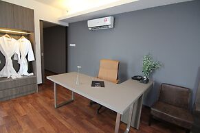 Nexus Business Suite Hotel