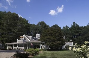 Abbey's Lantern Hill Inn