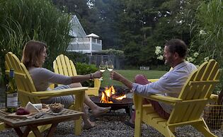 Abbey's Lantern Hill Inn