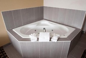 Carlyle Western Star Inn & Suites