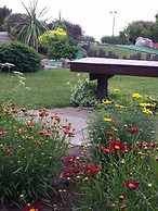 The Seasons Inn at Nicks Place