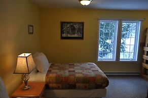 Red MountainVillageHomesCabins