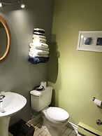 Hush Lodge & Cottages