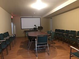 Hush Lodge & Cottages