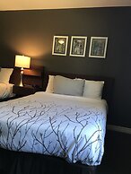 Hush Lodge & Cottages