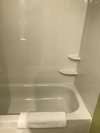 Hush Lodge & Cottages