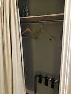 Hush Lodge & Cottages