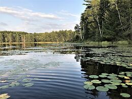 Hush Lodge & Cottages