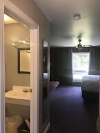 Hush Lodge & Cottages