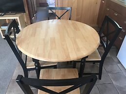 Hush Lodge & Cottages