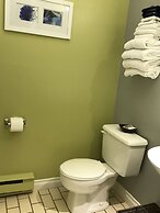 Hush Lodge & Cottages