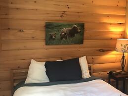 Hush Lodge & Cottages