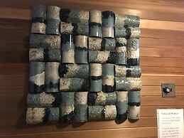 Hush Lodge & Cottages