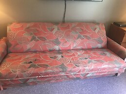 Hush Lodge & Cottages