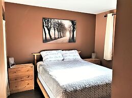 Hush Lodge & Cottages