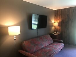 Hush Lodge & Cottages