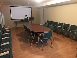 Hush Lodge & Cottages