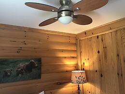 Hush Lodge & Cottages