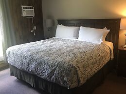 Hush Lodge & Cottages