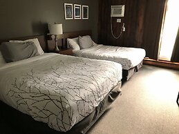 Hush Lodge & Cottages