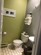 Hush Lodge & Cottages