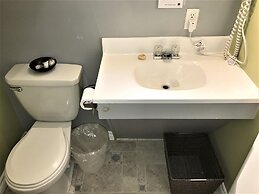 Hush Lodge & Cottages