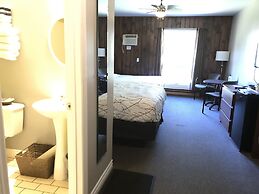 Hush Lodge & Cottages