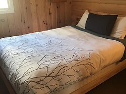 Hush Lodge & Cottages