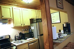 Black Bear Lodge of Sapphire