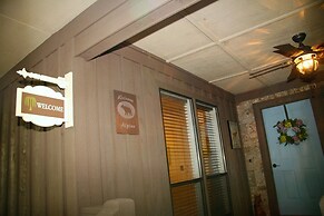 Black Bear Lodge of Sapphire