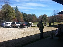 Arrowmont Stables & Cabins