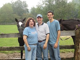 Arrowmont Stables & Cabins