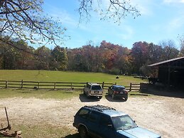 Arrowmont Stables & Cabins