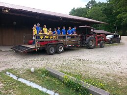 Arrowmont Stables & Cabins