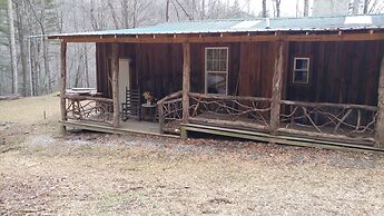 Arrowmont Stables & Cabins