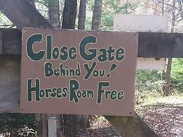 Arrowmont Stables & Cabins