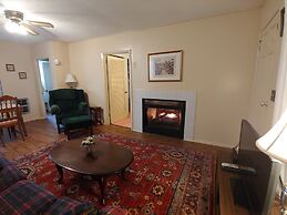 Arrowmont Stables & Cabins