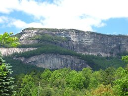 Arrowmont Stables & Cabins
