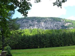 Arrowmont Stables & Cabins