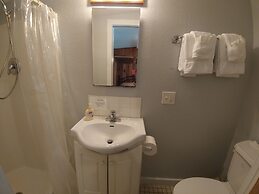 Arrowmont Stables & Cabins